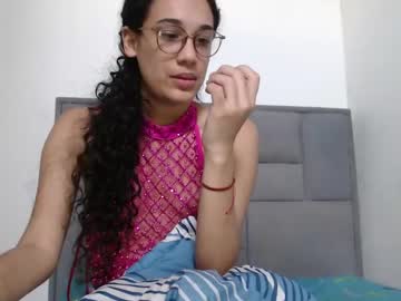 Hellen_Queensex Chaturbate stream image from January 30, 2025