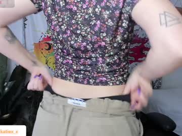 Just_Katiex Chaturbate stream image from January 30, 2025