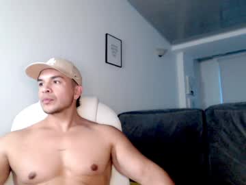 Esteban_De_Louise Chaturbate stream image from January 30, 2025
