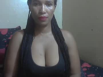 Phoenixcandy Chaturbate stream image from January 30, 2025