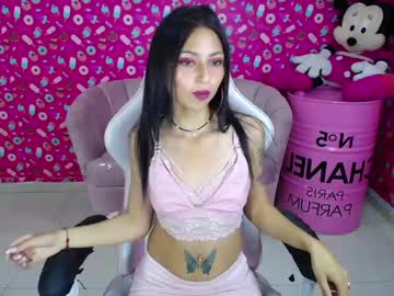 Elody_A Chaturbate stream image from January 31, 2025