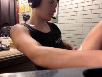 Luchosaando Chaturbate stream image from January 31, 2025