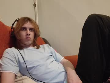 1heyhello Chaturbate stream image from January 31, 2025