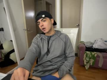 Mark_Perry_Twinklatin Chaturbate stream image from January 31, 2025
