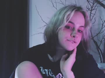 Molly_Crow Chaturbate stream image from January 31, 2025