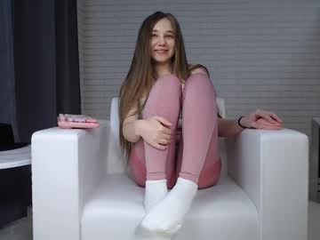 Afeliya_Shy Chaturbate stream image from January 31, 2025