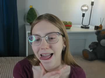 Chillichi Chaturbate stream image from January 31, 2025