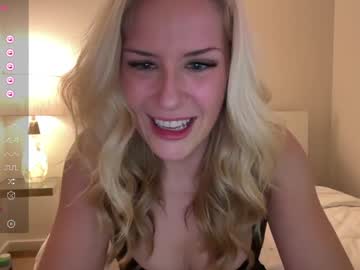 Blondeambitionnnnn Chaturbate stream image from January 31, 2025