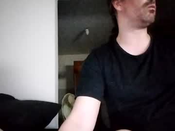 Hmuench85 Chaturbate stream image from January 31, 2025
