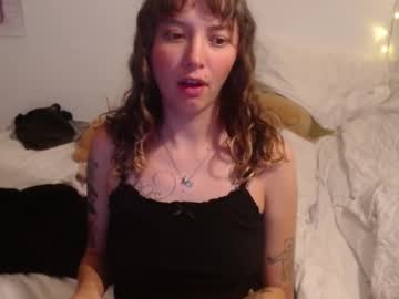 Pikawiii Chaturbate stream image from January 31, 2025