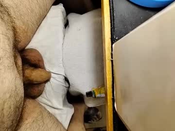 Small_1986 Chaturbate stream image from January 31, 2025