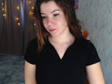 Adelmaud Chaturbate stream image from January 31, 2025