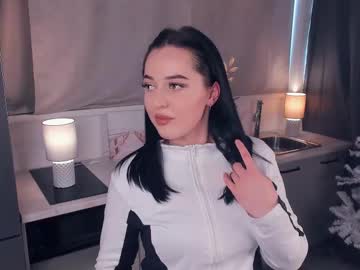 Erlinecure Chaturbate stream image from January 31, 2025