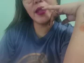 Kiray20 Chaturbate stream image from January 31, 2025