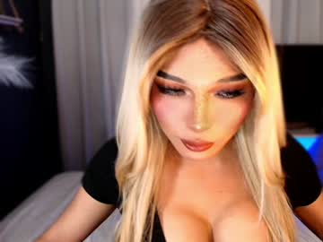 Queenslavehunterxxx Chaturbate stream image from January 31, 2025