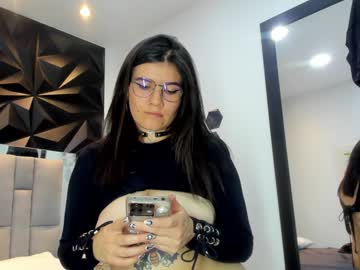 Vennus9 Chaturbate stream image from January 31, 2025