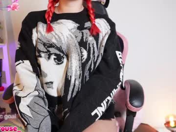 Yunorosee Chaturbate stream image from January 31, 2025