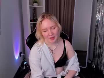 Belle_Hwang Chaturbate stream image from January 31, 2025