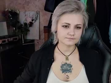 Evabrownie Chaturbate stream image from January 31, 2025