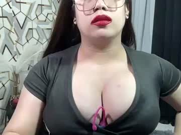 Hugecockpaula Chaturbate stream image from January 31, 2025