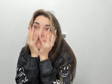 Summmmersky Chaturbate stream image from January 31, 2025