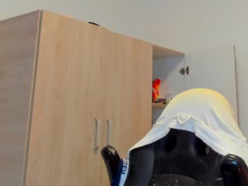 Tyler_Lautners Chaturbate stream image from January 31, 2025