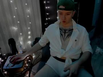 Bennor_Chik Chaturbate stream image from January 31, 2025