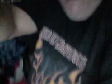 Buddyluvzumore Chaturbate stream image from January 31, 2025