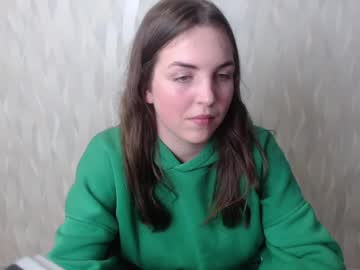 Mariliaa_ Chaturbate stream image from January 31, 2025