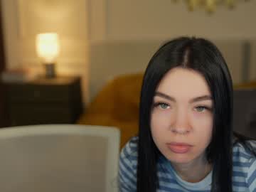 Michelleinlove4u Chaturbate stream image from January 31, 2025