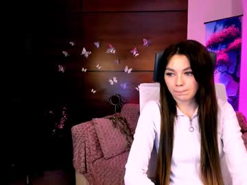 Almeya_Cool Chaturbate stream image from January 31, 2025