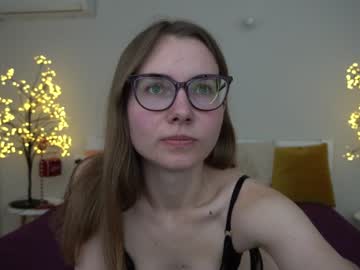 Avrorasnow Chaturbate stream image from January 31, 2025