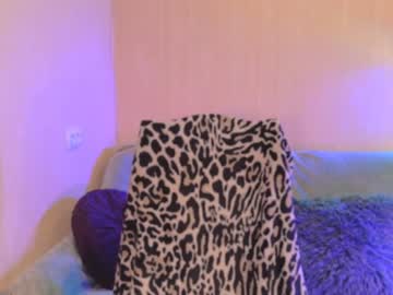 Bri_Fox Chaturbate stream image from January 31, 2025