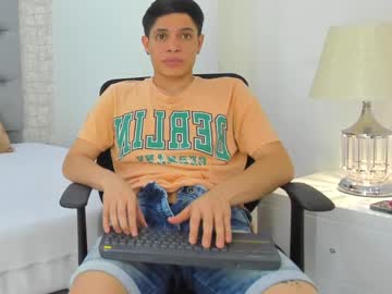 Maximiliano_1105 Chaturbate stream image from January 31, 2025