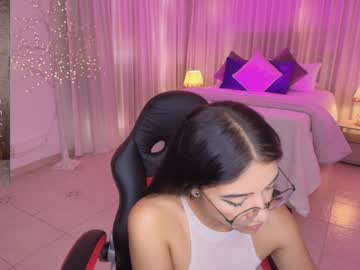 Antonella_Grayy Chaturbate stream image from January 31, 2025