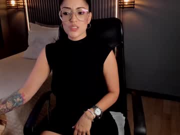 Aurabakers Chaturbate stream image from January 31, 2025