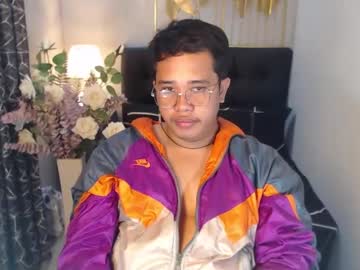 Luciferhotcum Chaturbate stream image from January 31, 2025