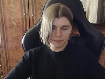 Maxplay18 Chaturbate stream image from January 31, 2025