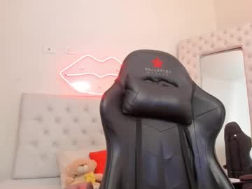 Mia_Jonnees Chaturbate stream image from January 31, 2025