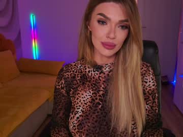 Raysalexis19 Chaturbate stream image from January 31, 2025