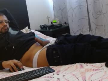 Gioluto Chaturbate stream image from January 31, 2025