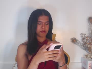 Hugesurprisealexa18 Chaturbate stream image from January 31, 2025
