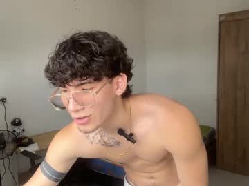 Kisan_Smith Chaturbate stream image from January 31, 2025