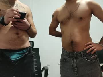 Machin3guys Chaturbate stream image from January 31, 2025