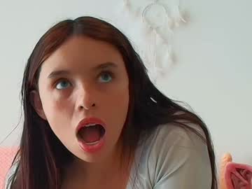 Cami_Casti777 Chaturbate stream image from January 31, 2025