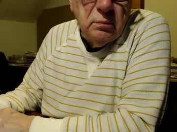 Cheekylilchappy Chaturbate stream image from January 31, 2025