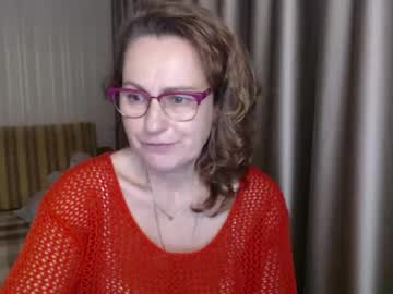 Lauraoven1 Chaturbate stream image from January 31, 2025