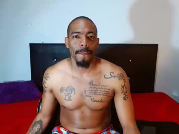 Roggerit111 Chaturbate stream image from January 31, 2025