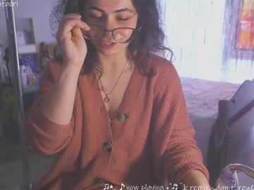 Safaeri Chaturbate stream image from January 31, 2025