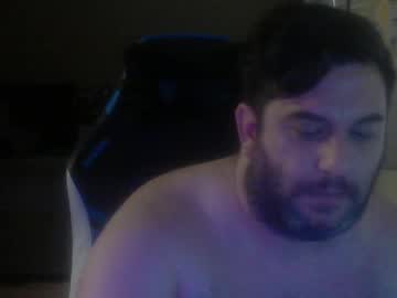 Daddybody4u Chaturbate stream image from January 31, 2025